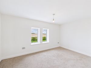 Bedroom- click for photo gallery